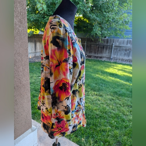 Thomas & Olivia Colorful Women's Jacket with Artistic Floral Print - Picture 5 of 6